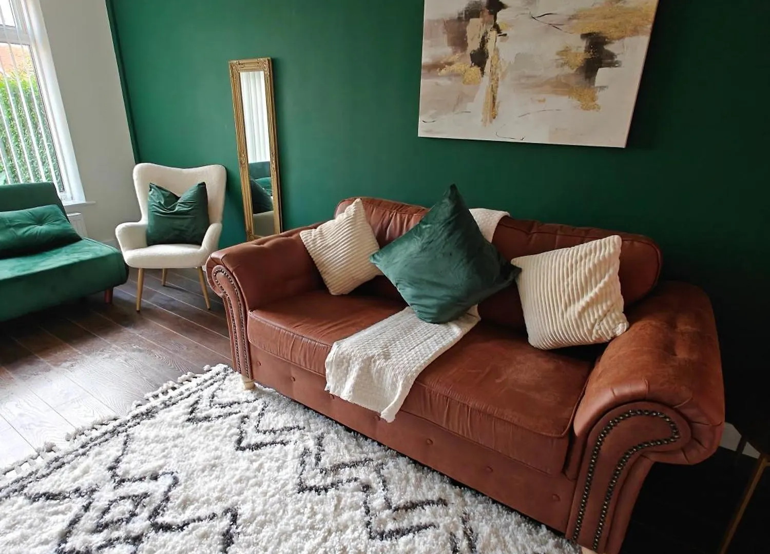 Solihull - Great Location-4 Bedrooms, 7 Beds 10 Guests, Free Parking X3 - Mell Square, Jlr, Hs2 Driveway Parking - Nr A45 A41 M42 M6 Solihull Bypass-Nr Nec Bhx Airport Hs2 Sites- Spacious House Perfect 4 Big And Small Groups - Fully Equipped United Kingdom